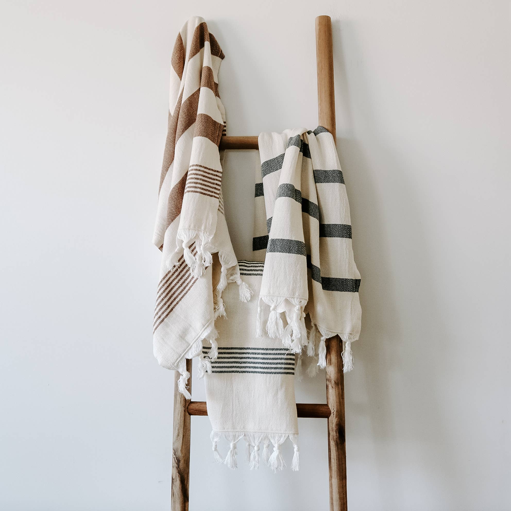 Turkish Cotton Hand Towel | Single Stripe Design