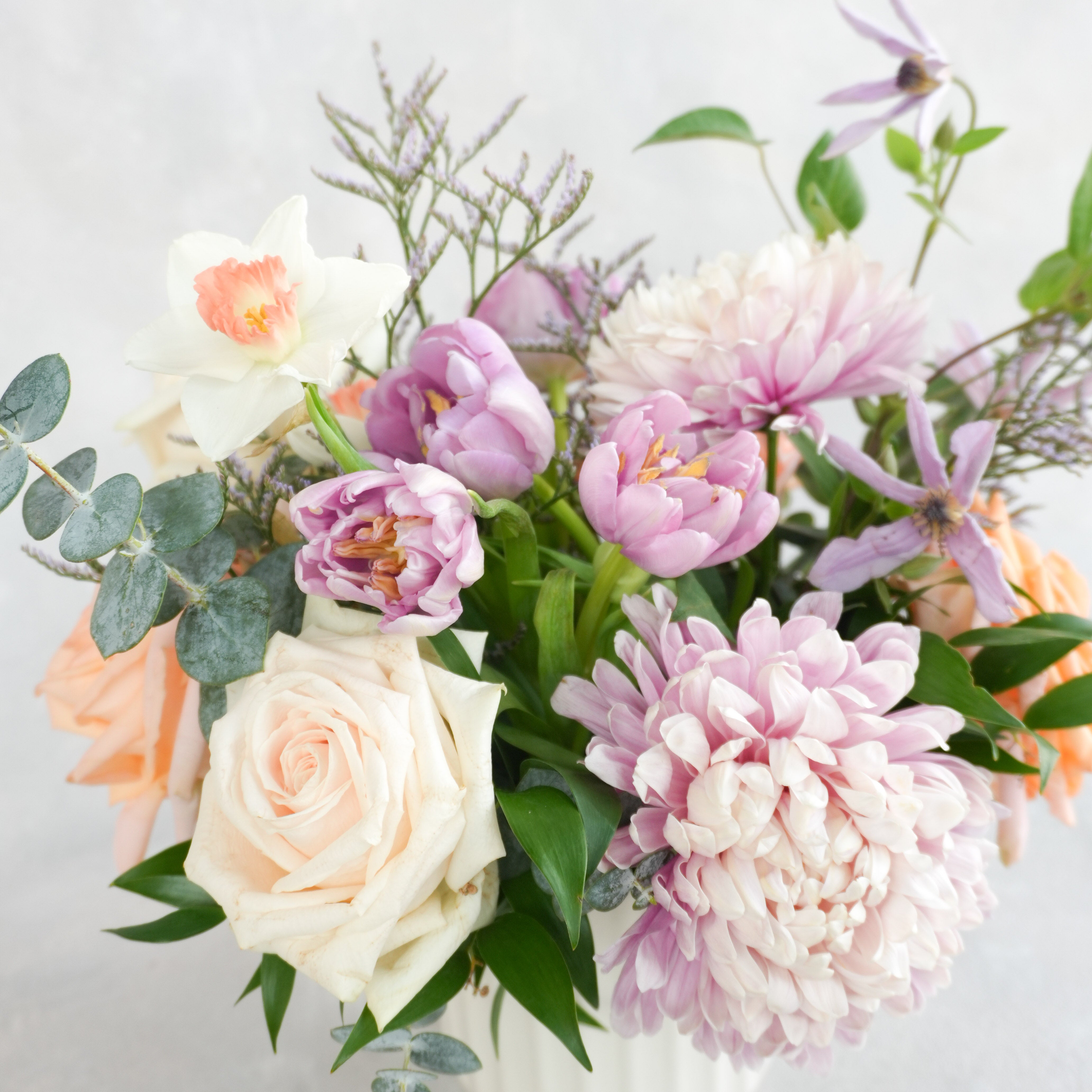 Seasonal Vase Arrangement | Demure