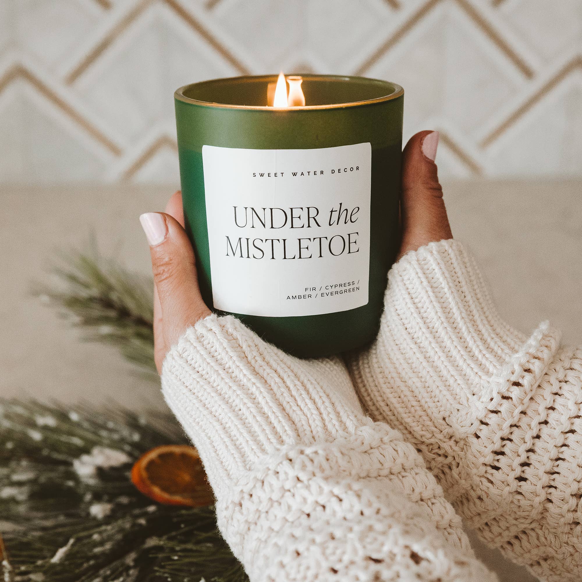 Under the Mistletoe | 15 oz Soy Matte Candle