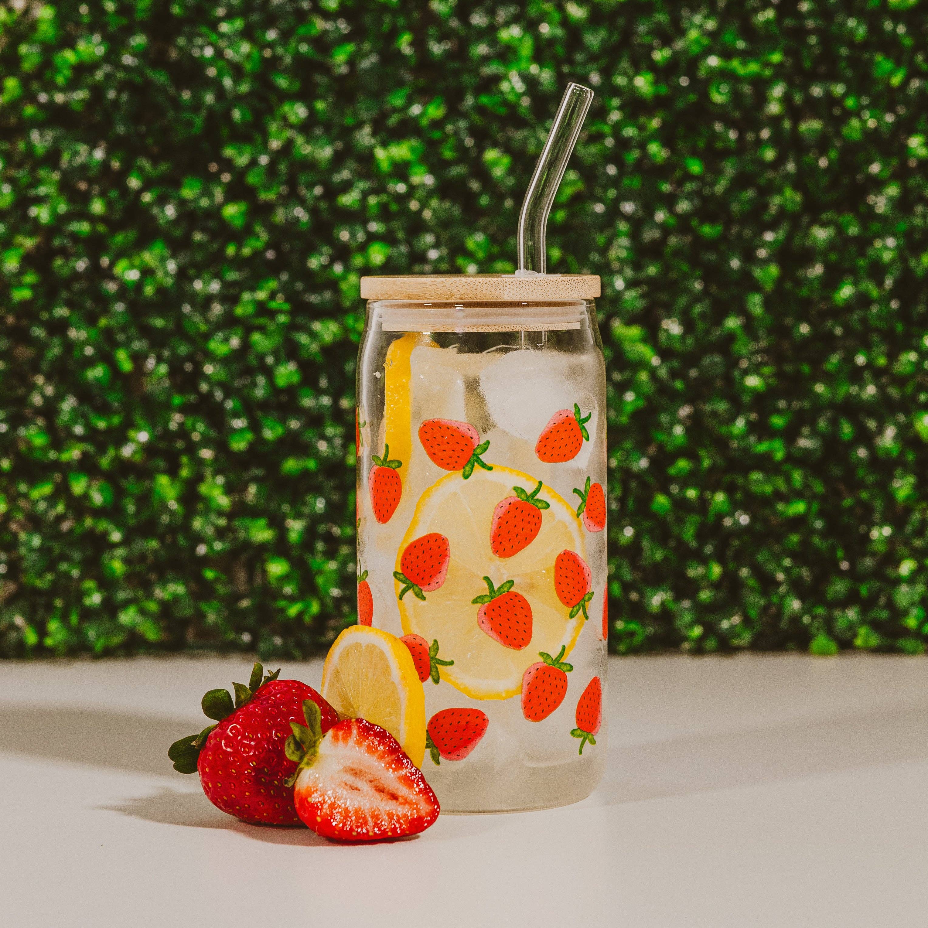 Strawberry 17oz Can Glass | Includes Straw & Lid