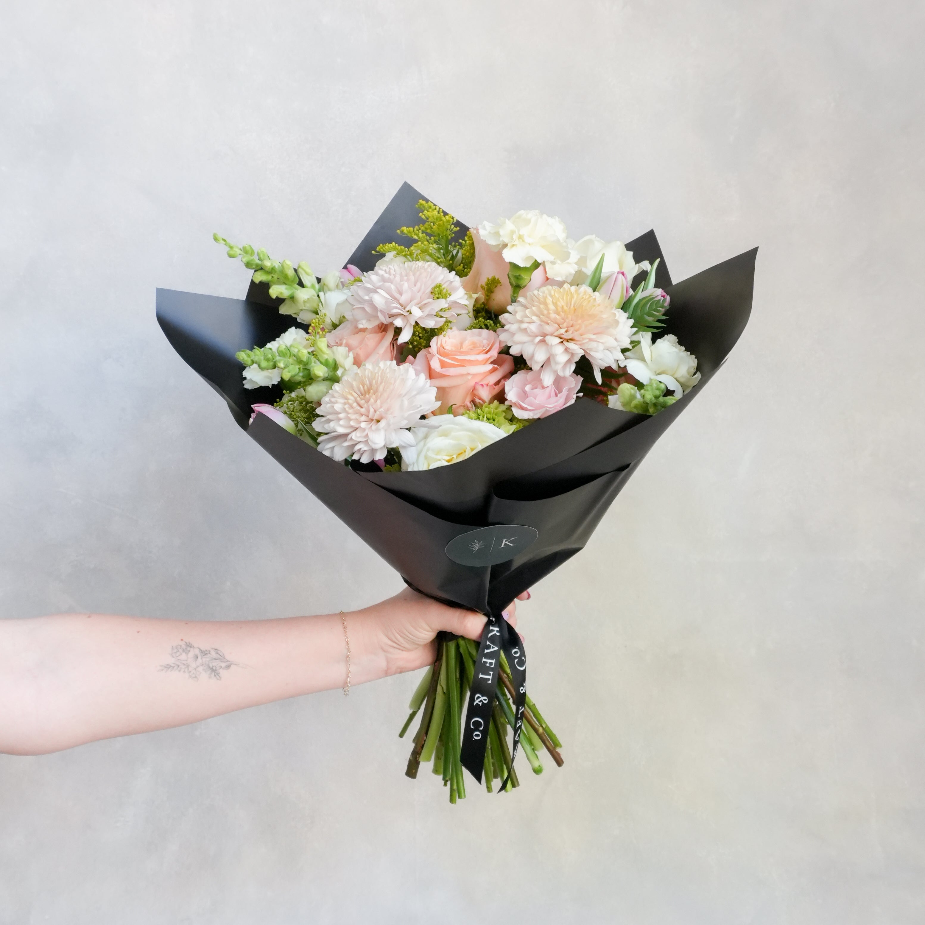 Hand Tied Bouquet | Classic