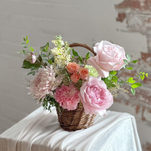 Load image into Gallery viewer, Seasonal Flower Basket
