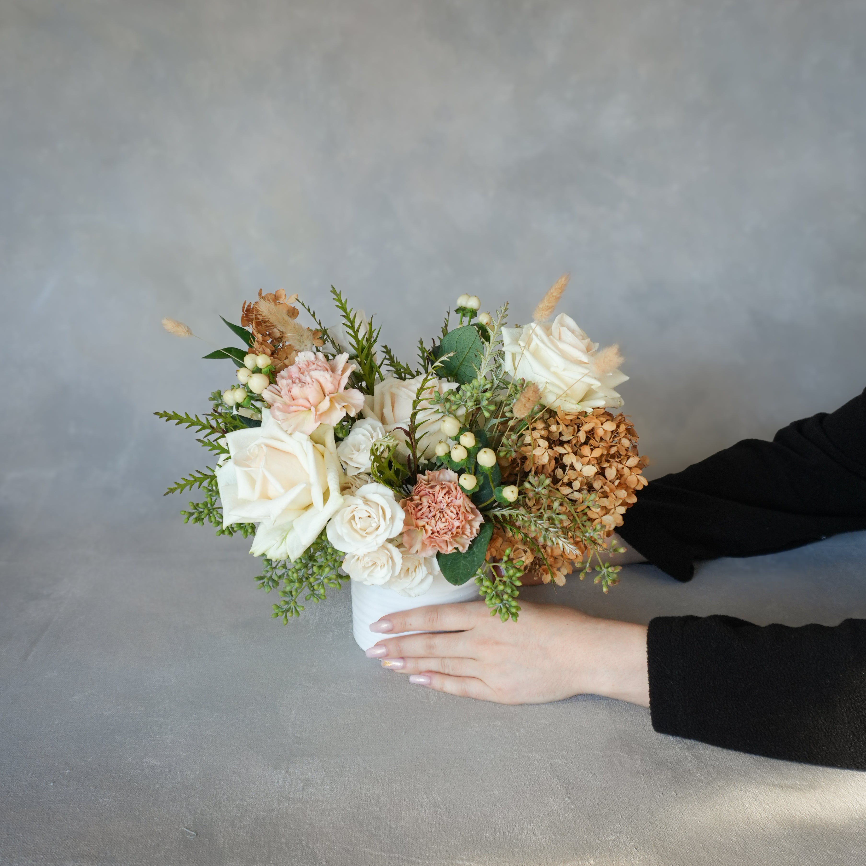 Farmhouse | Medium Autumn Floral Arrangement

