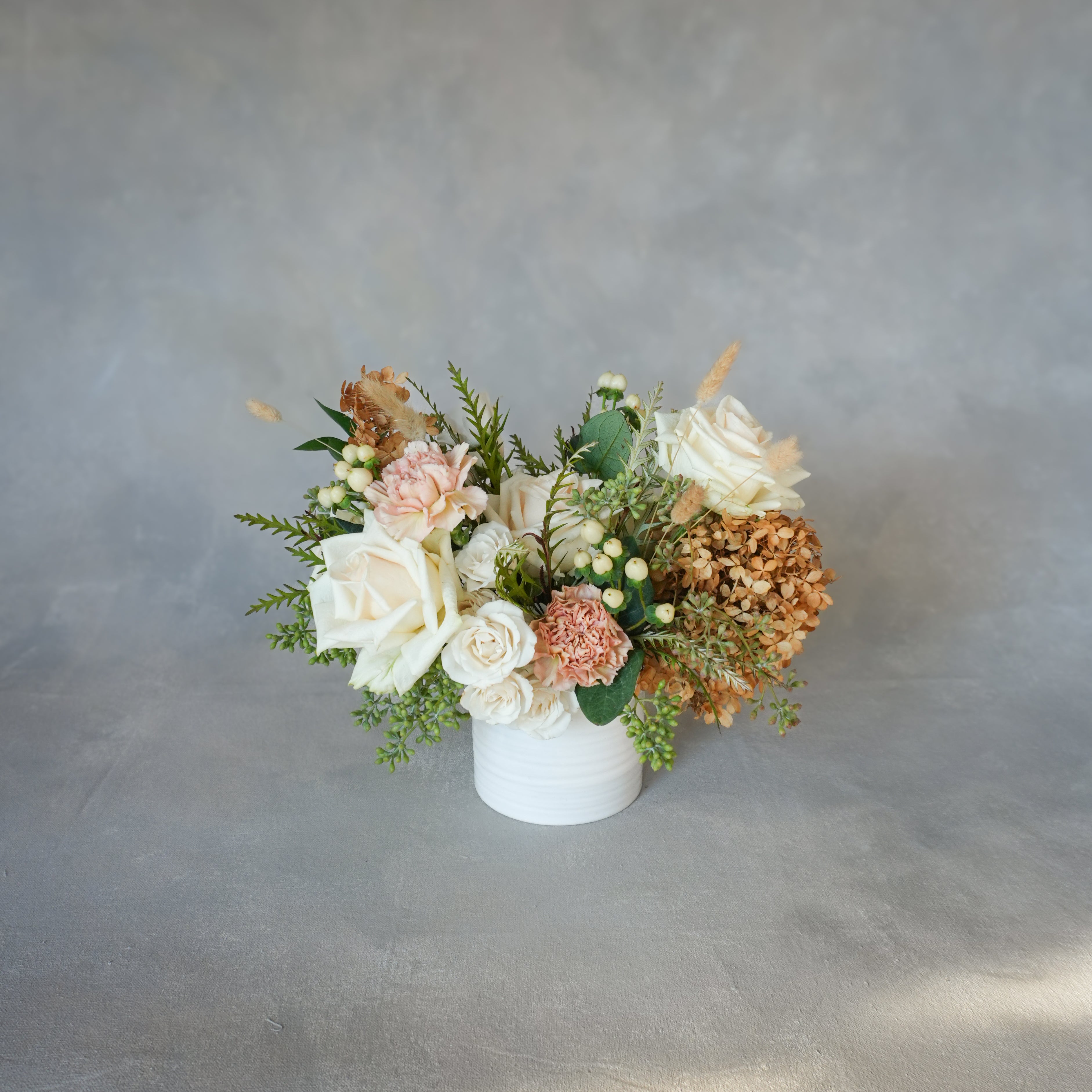 Farmhouse | Medium Autumn Floral Arrangement

